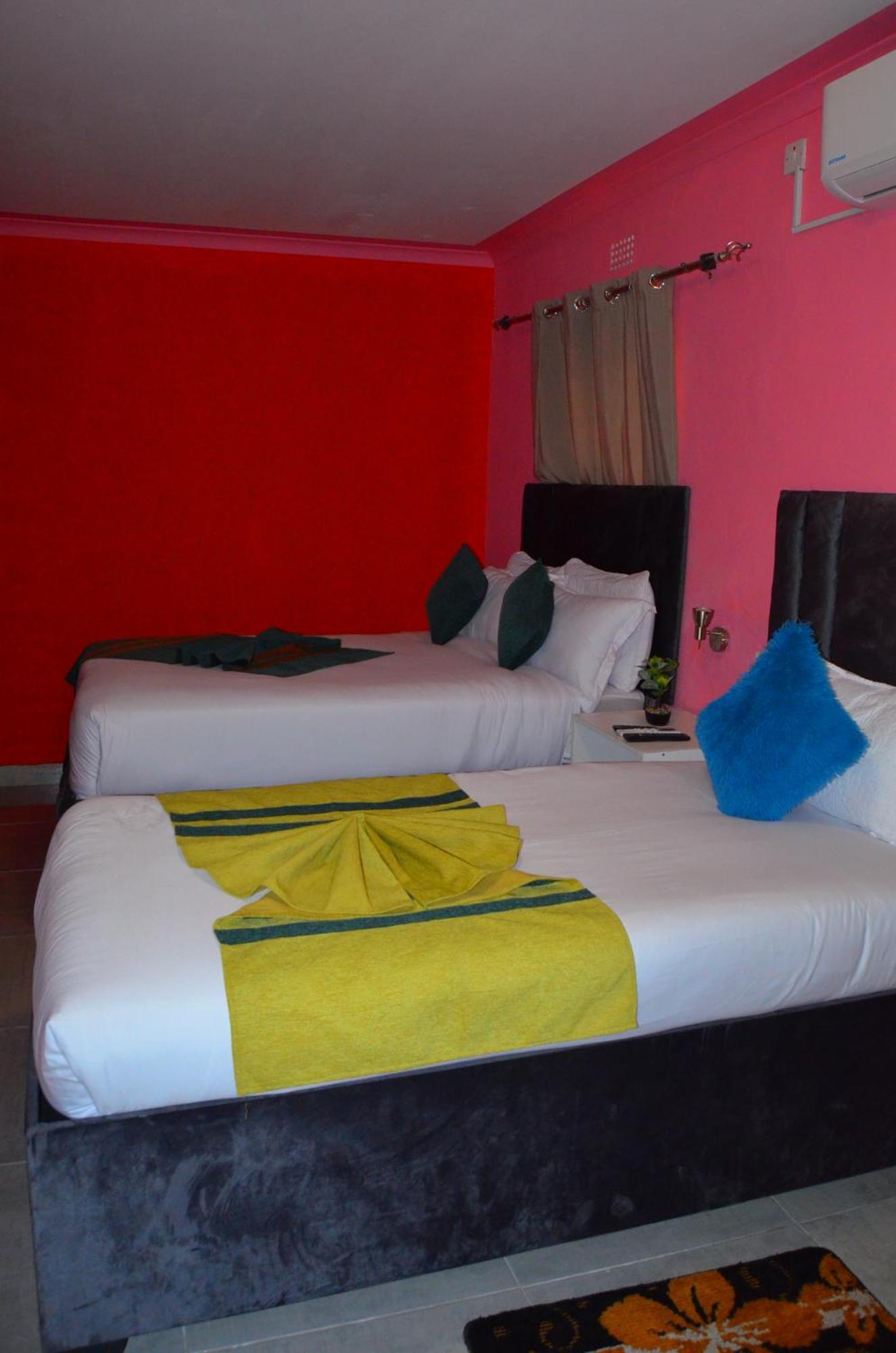 Chobe Kulotu Guest House Касане Экстерьер фото