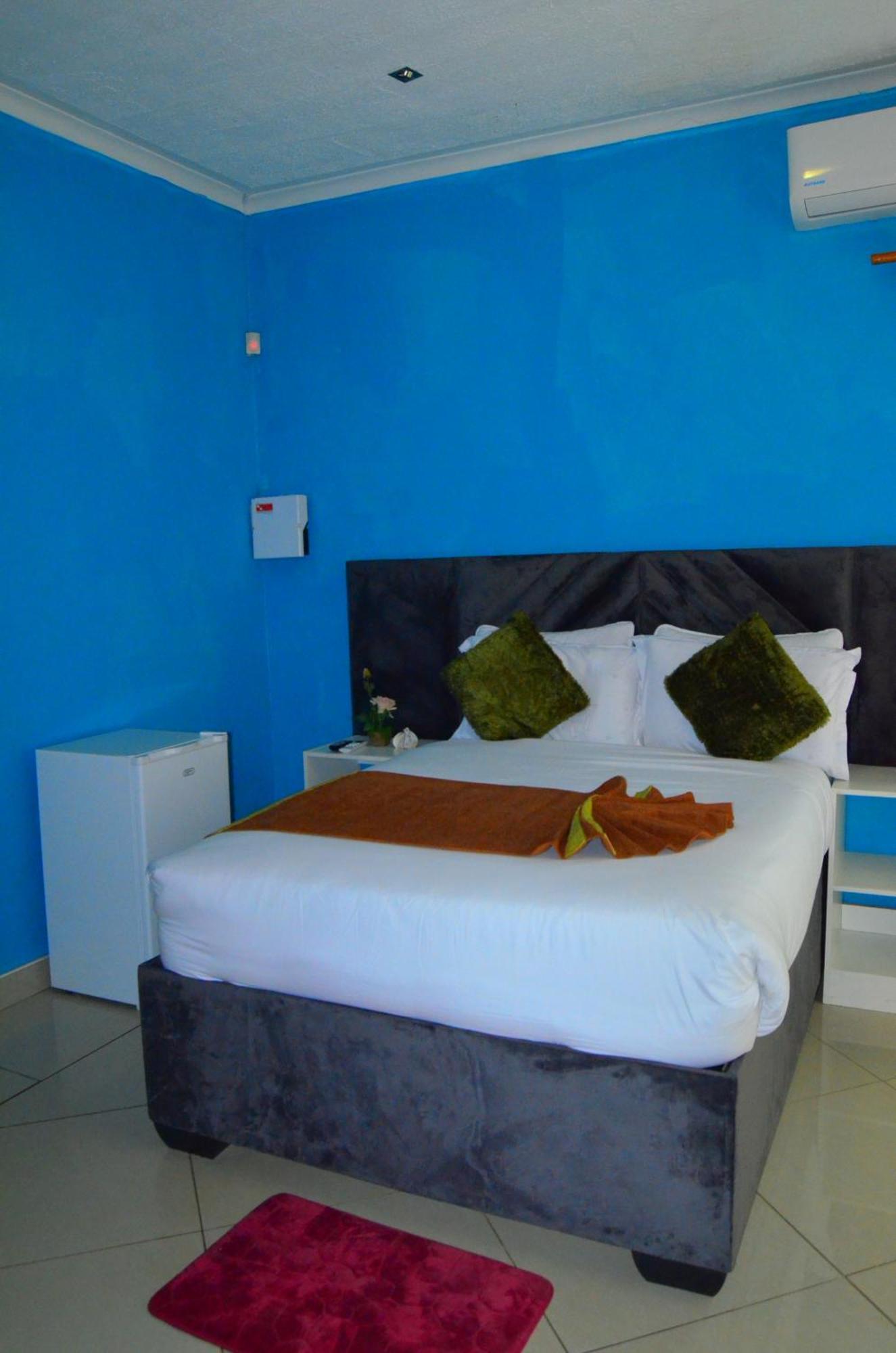 Chobe Kulotu Guest House Касане Экстерьер фото