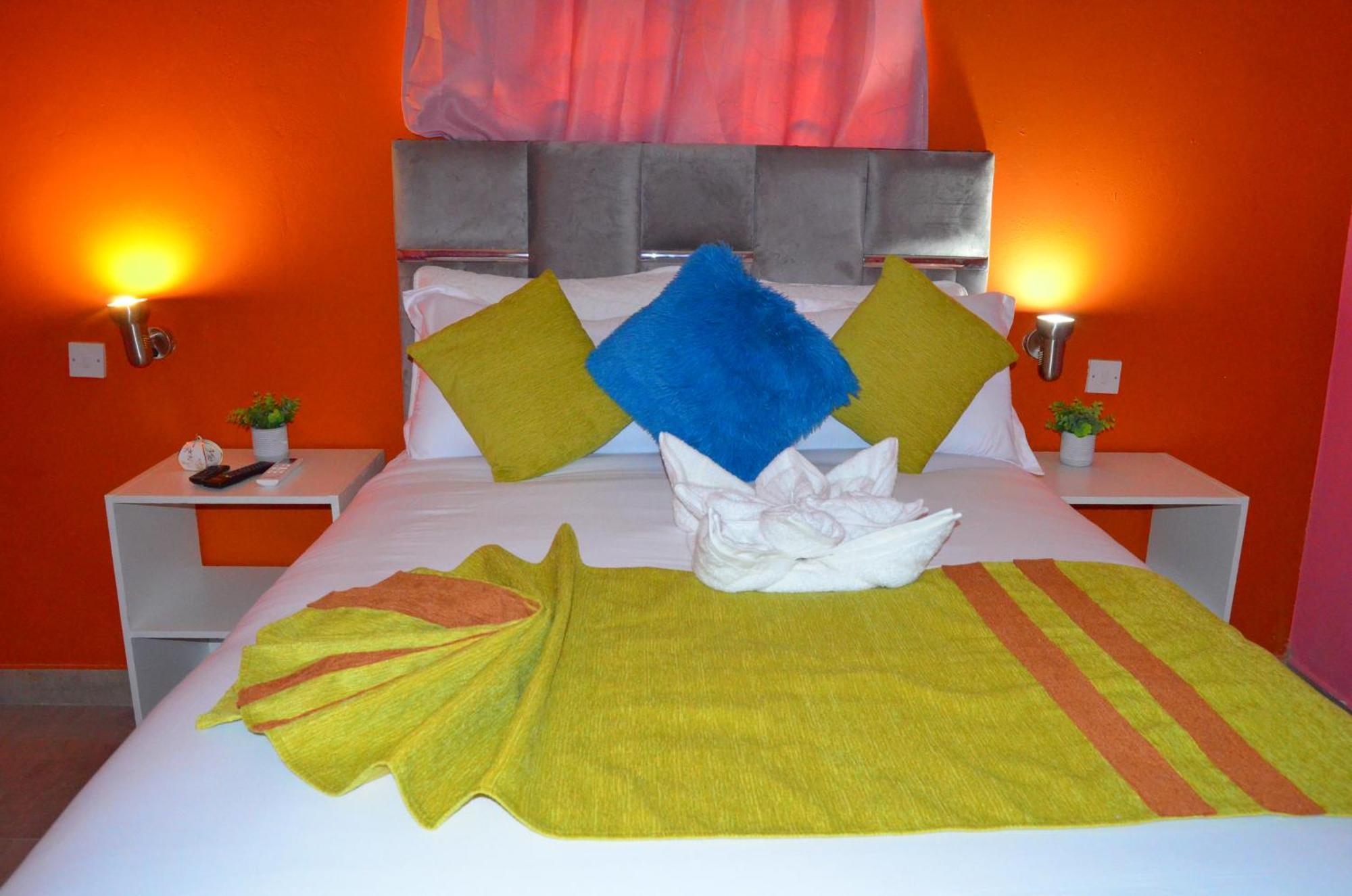 Chobe Kulotu Guest House Касане Экстерьер фото